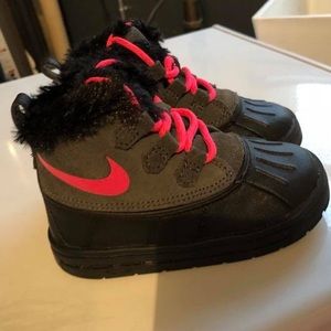 Nike ACG Girls Boots